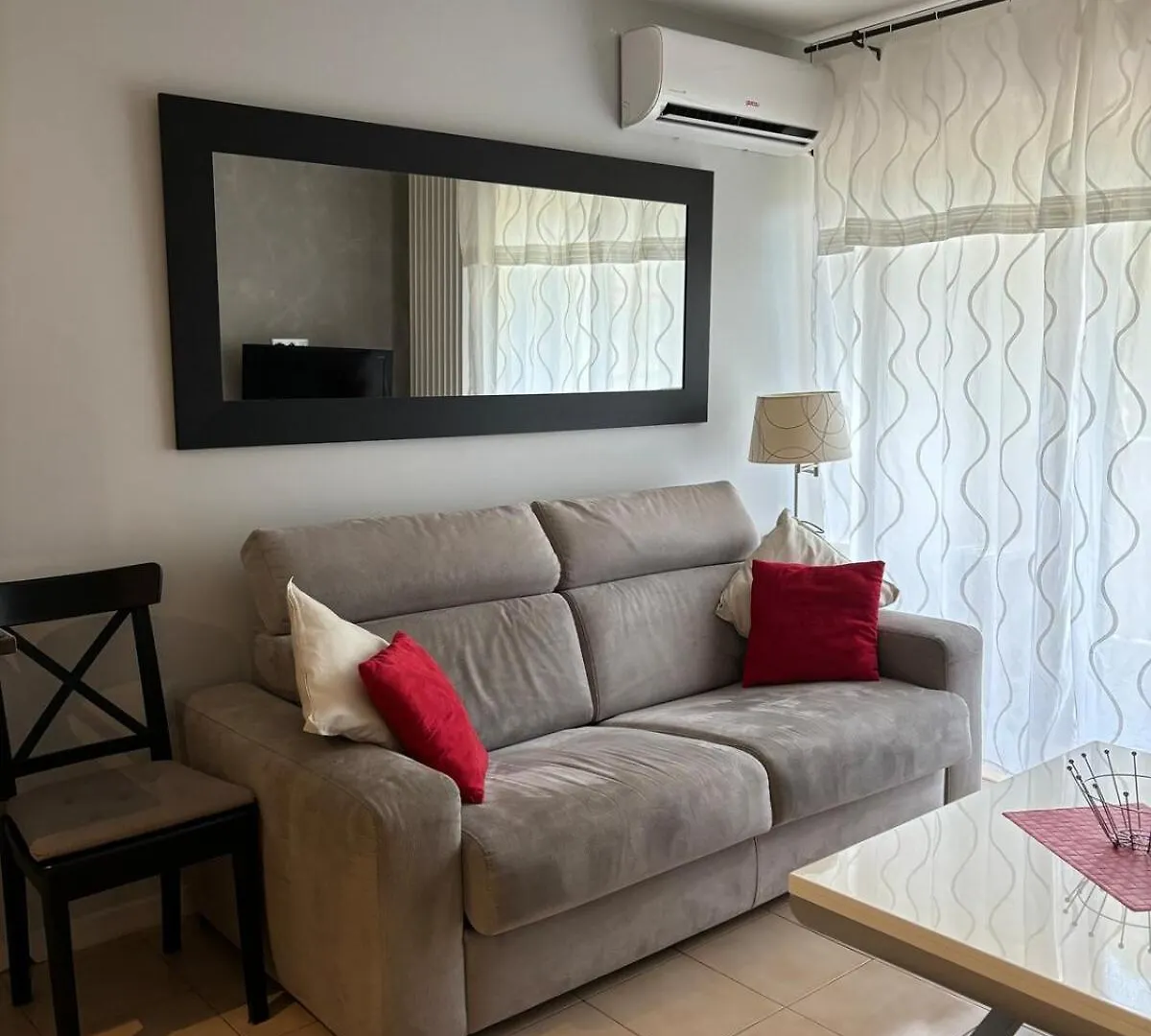 Joli Appartement En Residence Avec Piscine Et Gardien Mandelieu França