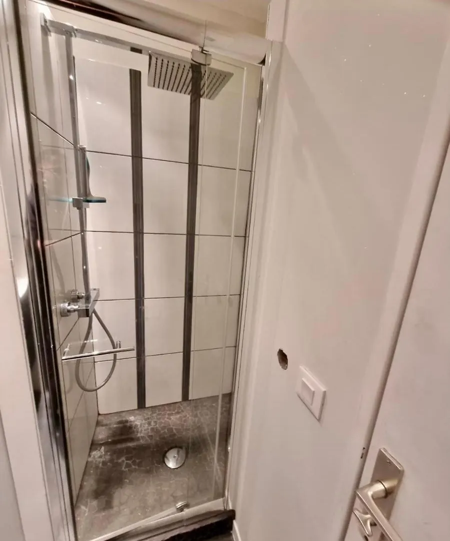 Joli Appartement En Residence Avec Piscine Et Gardien Mandelieu-la-Napoule 0*,